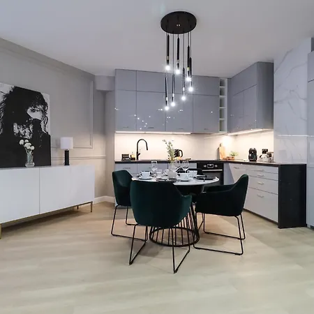 Prestige Point Poznaň