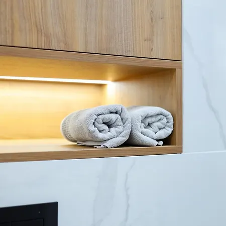 Prestige Point * Poznaň