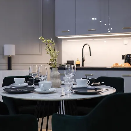 Apartment Prestige Point